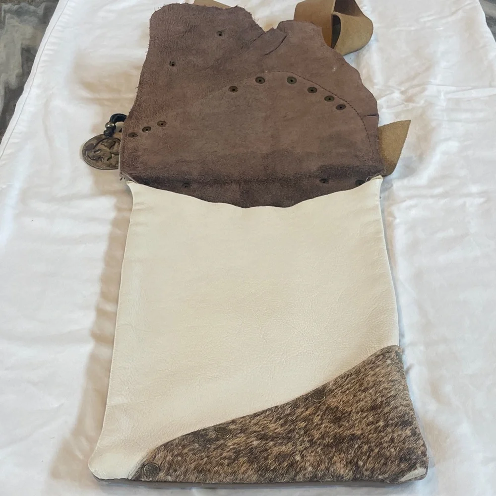 White buffalo creations leather crossbody bag